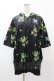 画像1: NieR Clothing / 総柄半袖ZIPパーカー  黒 H-25-04-22-041-PU-TO-KB-ZH (1)