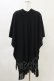 画像2: NieR Clothing / ポケット付ケープストール  黒 H-25-04-25-012-PU-ZA-KB-ZT159 (2)