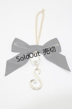 画像1: Maison de FLEUR / イニシャルリボンチャーム  ブラック H-25-04-28-061-LO-ZA-NS-ZH