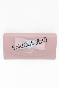 m petit by misako / サンリオキャラクターズコラボ ハローキティ TT*AMスカラップフラップウォレット  レッド H-25-04-29-027-LO-ZA-NS-ZH