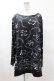 画像1: NieR Clothing / 総柄プリントカットソー F 黒 H-25-05-01-1055-PU-TO-KB-ZH (1)