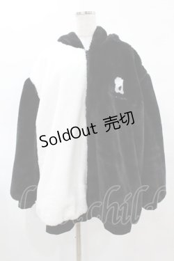 画像1: NieR Clothing / 超ふわもこ2WAY OFF-SHOULDER TWO-TONE OUTER F 黒×白 H-25-05-01-1060-PU-CO-KB-ZT-C033