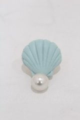 Q-pot. / シェルマカロンピアス  サックス H-25-05-01-1012-QP-AC-KB-ZH