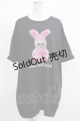 Candy Stripper / HIDE AND SEEK BIG BIG Tシャツ  黒 H-25-05-03-1017-PU-TO-KB-ZH
