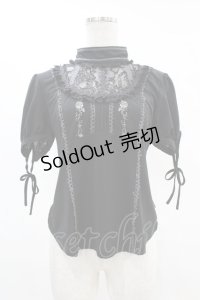 Ozz oneste / 薔薇刺繍ヨークレーストップス  黒 H-25-05-07-1036-OO-TO-KB-ZH
