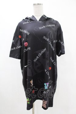 画像1: NieR Clothing / 総柄半袖プルパーカー  黒 H-25-05-13-1061-PU-TO-KB-ZH