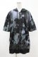 画像1: NieR Clothing / 総柄ZIP半袖パーカー  黒 H-25-05-13-1064-PU-TO-KB-ZH (1)