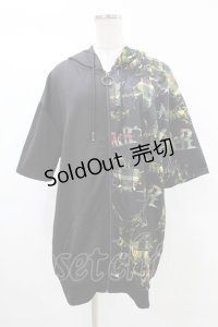 NieR Clothing / プリント切替半袖ZIPパーカー  黒 H-25-05-13-1065-PU-TO-KB-ZH