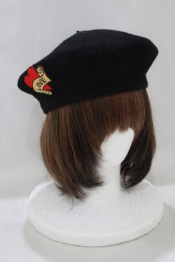 画像1: Dangerous nude / ハート刺繍ベレー帽 - ブラック H-25-05-14-071-PU-AC-KB-ZH