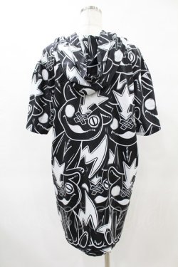 画像2: NieR Clothing / 総柄半袖プルパーカー  黒×白 H-25-05-19-1045-PU-TO-KB-ZH