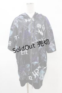 NieR Clothing / 総柄ZIP半袖パーカー  黒×紫 H-25-05-28-1053-PU-TO-KB-ZH