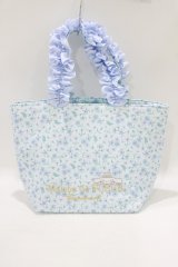 Maison de FLEUR / シナモロールフリルハンドルトートバッグ  サックス H-25-05-29-067-LO-BG-NS-ZH