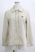 Jane Marple / ロゴ刺繍ドットブラウス  ベージュ H-25-06-04-031-JM-BL-KB-ZH