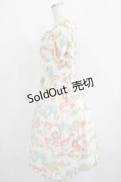 画像2: Jane Marple / Zooプリントのシャーリングワンピース  オフホワイト H-25-06-04-008-JM-OP-KB-ZH