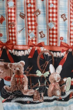 画像4: metamorphose / 【プラスサイズ】Happy Sewing Time フリルジャンパースカート+ヘッドドレスセット プラスサイズ サックス/赤 H-25-06-06-015-ME-OP-NS-ZH