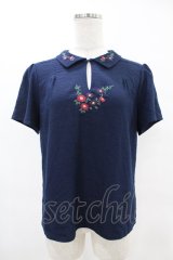 an another angelus / フラワー刺繍スキッパーブラウス Free NAVY H-25-06-11-056-CA-BL-NS-ZH