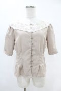 an another angelus / トーションレースカラーブラウス Free L/BEIGE H-25-06-11-039-CA-BL-NS-ZH