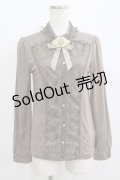 axes femme / リボンブローチ付きトップス M ベージュ H-25-06-12-1040-AX-TO-NS-ZH