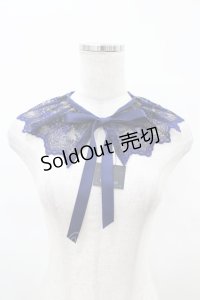 Moi-meme-Moitie / 燭台エンブレムレース付け衿  ブラック×ブルー H-25-06-13-1009-MO-ZA-KB-ZH