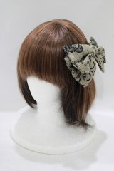 metamorphose / スワンシャンデリアリボンバレッタ  オリーブ H-25-06-20-063-ME-AC-NS-ZH