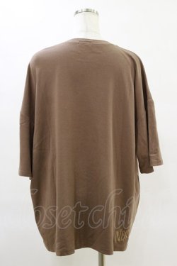 画像2: NieR Clothing / 刺繍Tシャツ  茶 H-25-06-21-046-PU-TO-KB-ZH