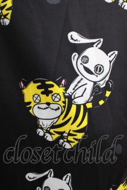 画像4: NieR Clothing / 総柄ZIPパーカー  黒 H-25-06-24-037-PU-TO-KB-ZH