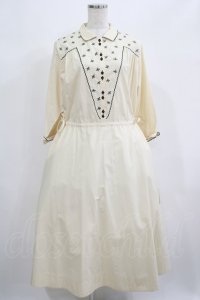 Jane Marple Dans Le Salon / Clover embroidery dress  バニラ H-25-06-25-028-JM-OP-KB-ZH