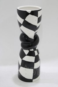 KILL STAR / TWISTED TALL VASE   H-25-06-26-075-SL-ZA-KB-ZH