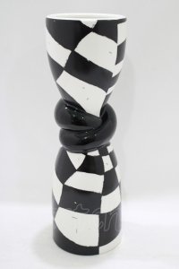 KILL STAR / TWISTED TALL VASE   H-25-06-26-081-SL-ZA-KB-ZH