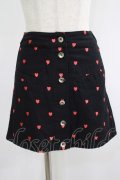 lilLilly / ハート刺繍ミニスカート FREE 黒 H-25-06-27-1031-LO-BL-KB-ZH