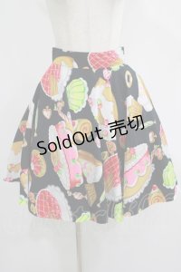 MILK / ケーキプリントスカート  ブラック H-25-06-27-1010-ML-SK-KB-ZH