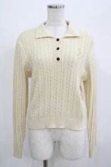 Fi.n.t / モノグラムロゴ刺繍ニットポロ Free CREAM H-25-06-29-1057-CA-TO-NS-ZT385