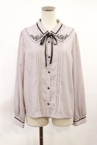 axes femme / レイヤードカラー刺繍ブラウス M グレー H-25-06-29-015-AX-BL-NS-ZH