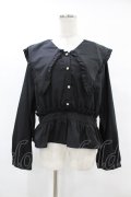 DearMyLoveRose / ビッグフリル襟ペプラムブラウス 3L ブラック H-25-06-30-1064-EL-BL-NS-ZH