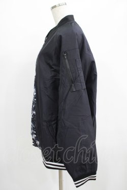 画像2: NieR Clothing / プリント切替ブルゾンジャケット   H-25-07-01-036-PU-JA-KB-ZH