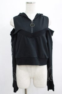 NieR Clothing / オフショルショートパーカー  黒 H-25-07-01-037-PU-TO-KB-ZH