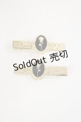 m petit by misako / カメオクリップ  ブラック/ゴールド H-25-07-01-1010-LO-AC-YZ-ZH
