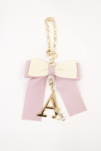 m petit by misako / イニシャルバッグチャーム  ピンク H-25-07-01-1017-LO-ZA-YZ-ZH