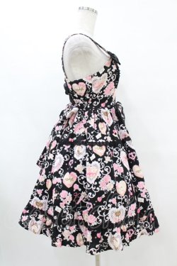 画像3: BABY,THE STARS SHINE BRIGHT / ハートマーブルチョコレートとシュガーコーテッドクッキー柄ティアードジャンパースカート S ブラック H-25-07-03-024-BA-OP-NS-ZH