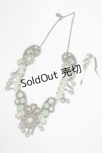 Michal Negrin / フラワーレースストーンネックレス＆ピン  グリーン H-25-07-04-071-LO-AC-KB-ZH