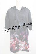 NieR Clothing / 総柄ZIP半袖パーカー F 黒 H-25-07-05-042-PU-TO-KB-ZH