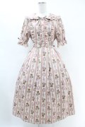 axes femme kawaii / RosyBear柄ワンピース M アイボリー H-25-07-05-1029-AX-OP-NS-ZH
