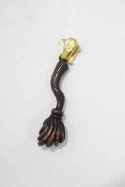 画像2: Q-pot. / 魔女の箒チャーム   H-25-07-05-067-QP-AC-KB-ZH