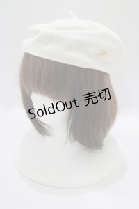 MILK / ロゴチャームベレー  ホワイト H-25-07-08-1077-ML-AC-KB-ZH