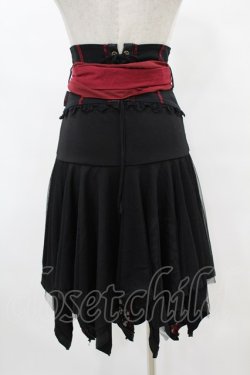 画像2: Ozz oneste / コルセットベルト付レイヤードイレギュラースカート  黒×赤 H-25-07-12-1041-OO-SK-KB-ZH