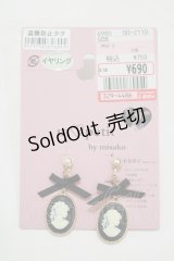 m petit by misako / AMリボンイヤリング  ゴールド H-25-07-13-072-LO-AC-NS-ZH
