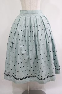 Jane Marple Dans Le Salon / Clover Embroideryキャトルタックスカート  サックス H-25-07-16-020-JM-SK-KB-ZH