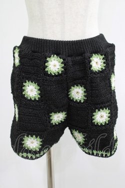 画像1: Candy Stripper / FLOWER CROCHET KINT SHORT PANTS  ブラック×グリーン H-25-07-18-030-PU-PA-KB-ZH