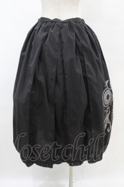 画像2: gouk / サクラリボンブローチ付袴スカート  黒 H-25-07-18-1009-GO-SK-KB-ZH