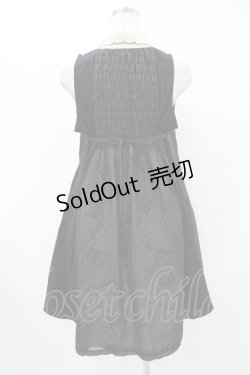画像2: HONEY / 蝶刺繍レイヤード風ノースリーブシャツワンピース  グレージュ×黒 H-25-07-20-038-HN-OP-KB-ZH
